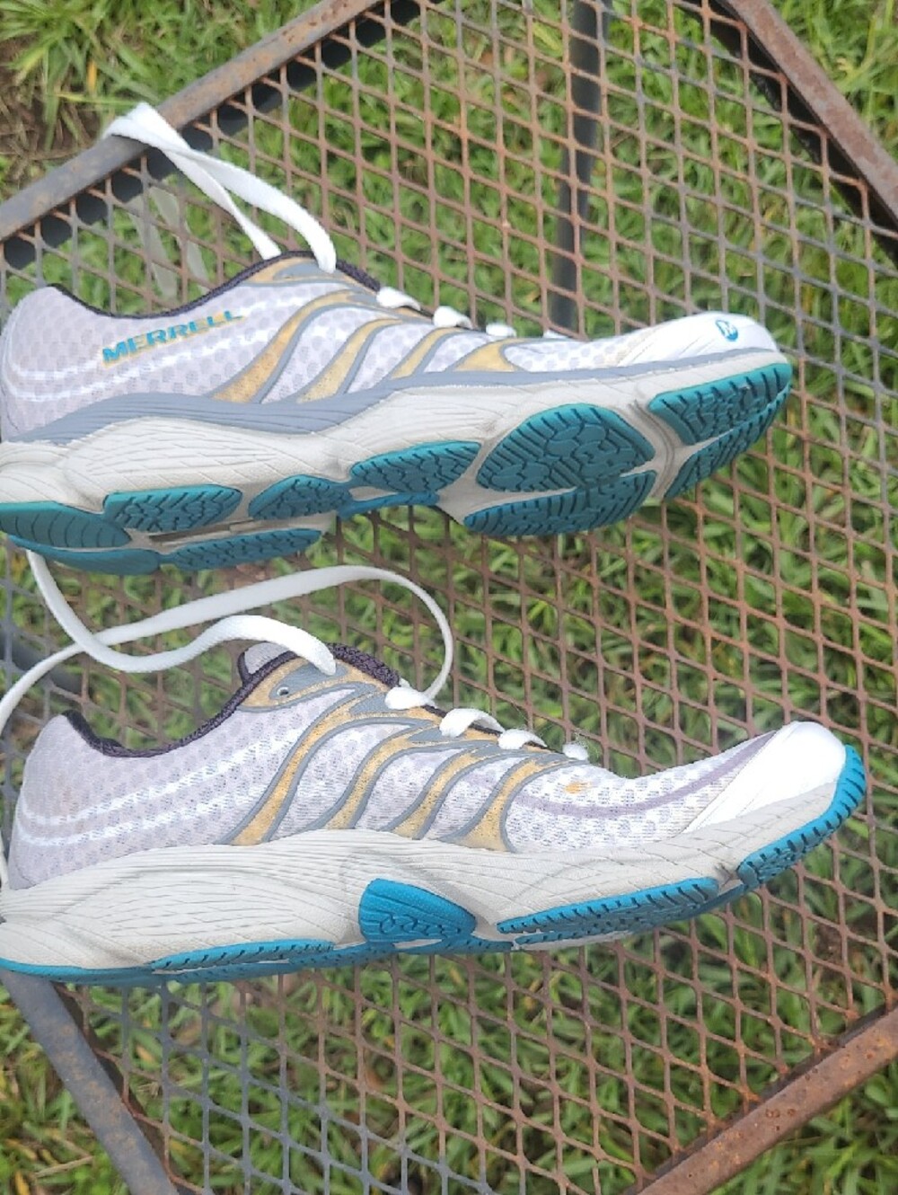 Merrell Lightweight Running Shoe - Picture 5 of 14